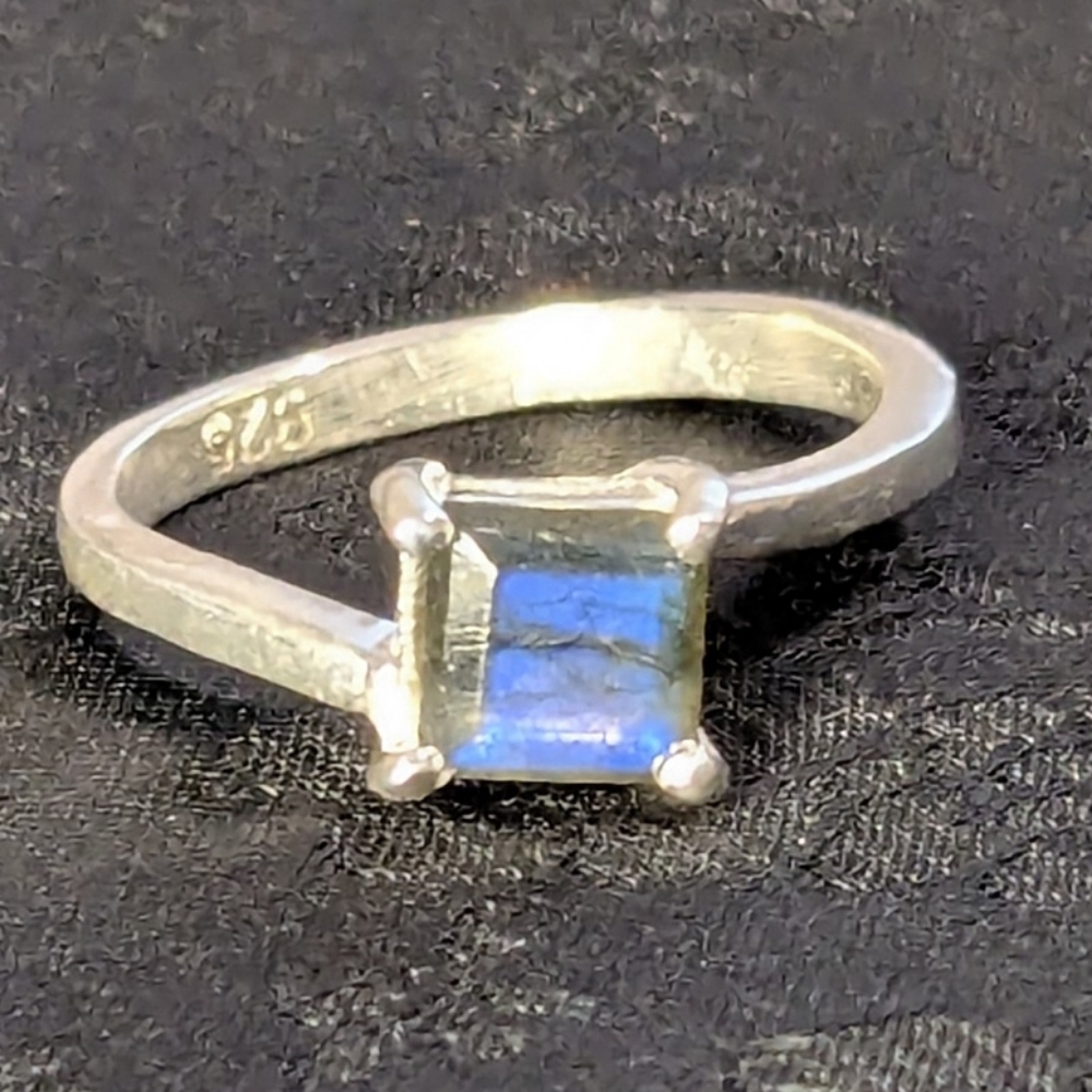 Amazing Genuine Solid 925 Sterling Silver Labordorite Ring Size 7 - Picture 4 of 8